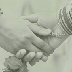 engagement-baby-shower-halfsaree-birthdays-parenthood--goldhiy0u2iepackages